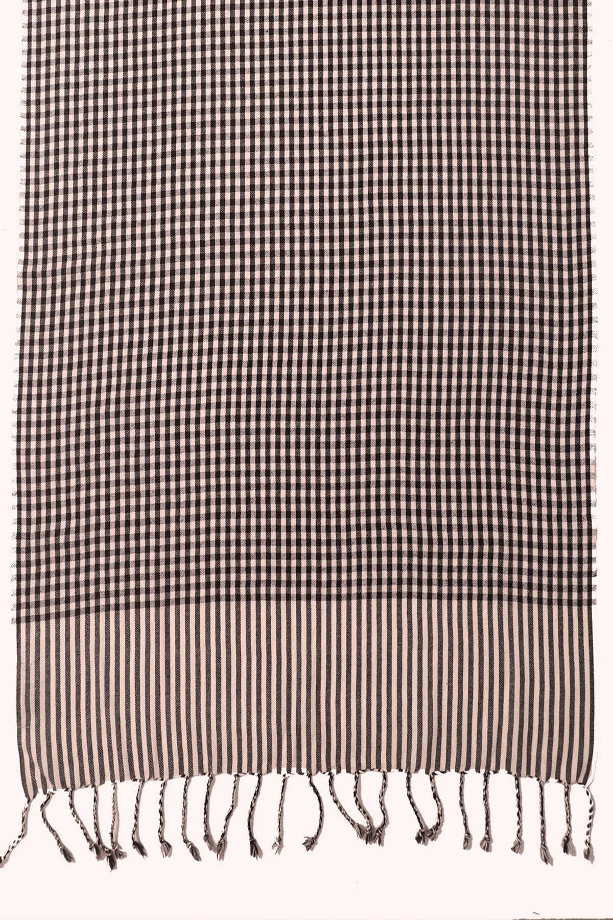 Classic Gingham Woven Wool Scarf with Tassels - Black White | SVEŽElife