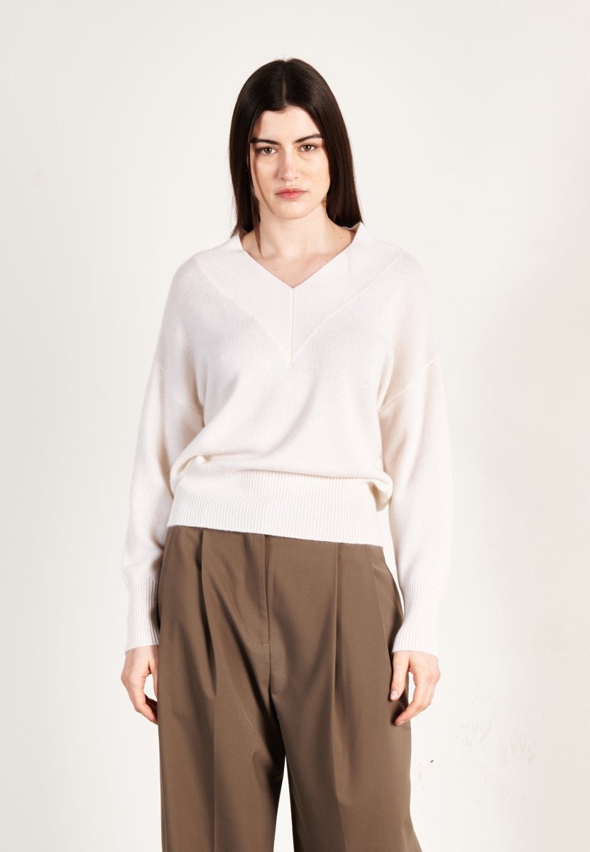 Pull col V femme en cachemire 4 fils blanc écru - HANA 12