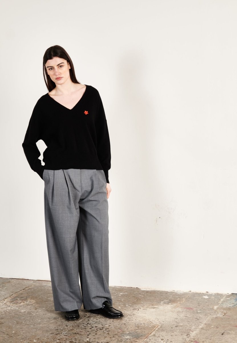Pull col V femme en cachemire noir - HANA 1